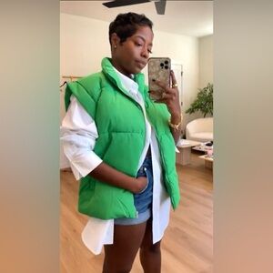 Missguided Oversized Vibrant Green Puffer Vest